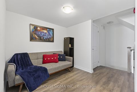 Photo 15 at 5 - 85 Eastwood Park Gardens, Long Branch, Toronto