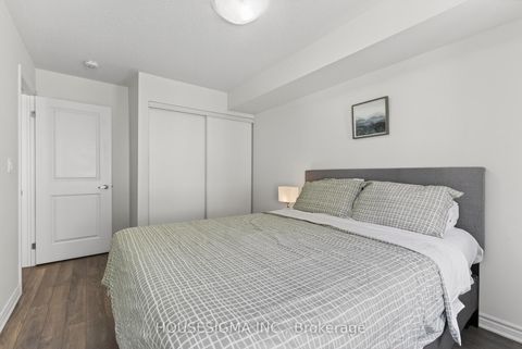 Photo 17 at 5 - 85 Eastwood Park Gardens, Long Branch, Toronto