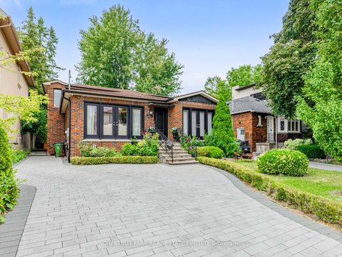 Photo 1 at 440 Glengarry Avenue, Nortown, Toronto