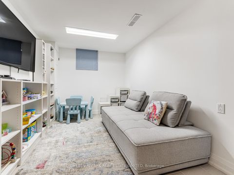 Photo 32 at 440 Glengarry Avenue, Nortown, Toronto