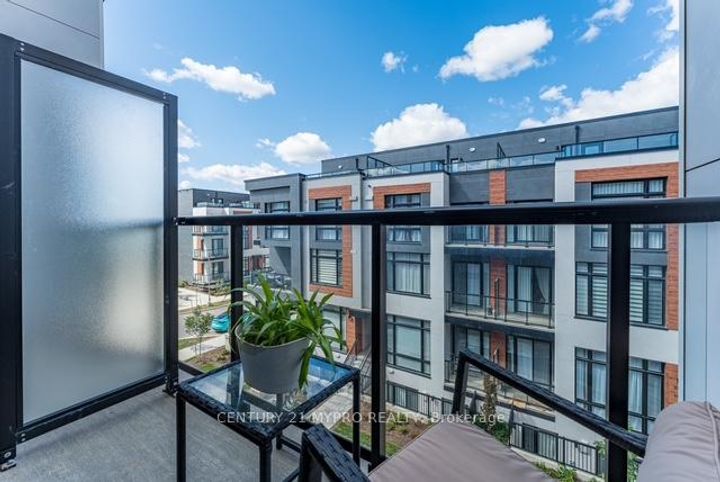 Photo 8 at 1007 - 14 David Eyer Road, Rural Richmond Hill, Richmond Hill