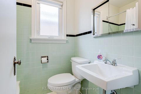Photo 18 at 52 Richardson Avenue, Greenbrook, Toronto