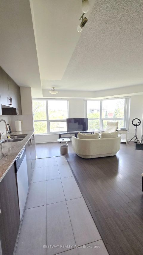 Photo 1 at 208 - 75 Norman Bethune Avenue, Beaver Creek Business Park, Richmond Hill