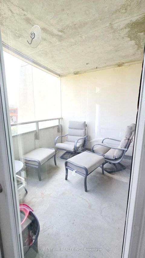 Photo 13 at 208 - 75 Norman Bethune Avenue, Beaver Creek Business Park, Richmond Hill