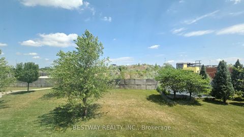 Photo 16 at 208 - 75 Norman Bethune Avenue, Beaver Creek Business Park, Richmond Hill