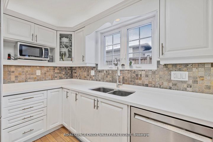 Photo 14 at 36 Lockton Crescent, Brampton East, Brampton