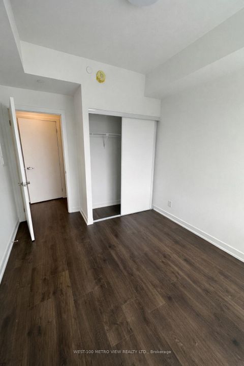 Photo 8 at 704 - 56 Lakeside Terrace, Little Lake, Barrie