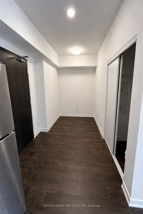 Photo 10 at 704 - 56 Lakeside Terrace, Little Lake, Barrie