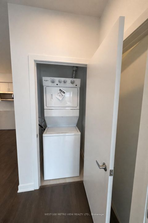 Photo 11 at 704 - 56 Lakeside Terrace, Little Lake, Barrie