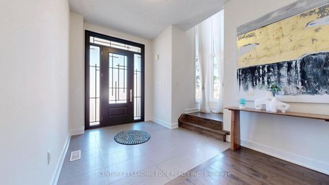 Photo 3 at 27 Poplar Drive, Oak Ridges, Richmond Hill