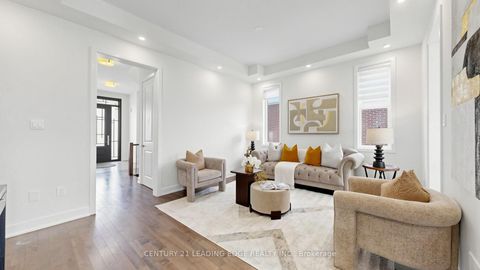 Photo 6 at 27 Poplar Drive, Oak Ridges, Richmond Hill