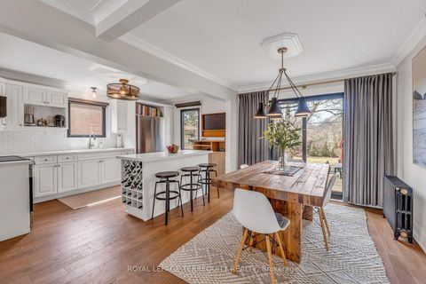 Photo 7 at 14 Eighth Street, New Toronto, Toronto