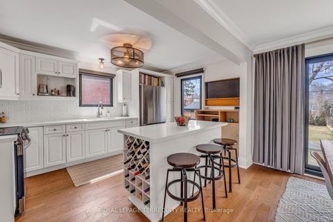 Photo 8 at 14 Eighth Street, New Toronto, Toronto