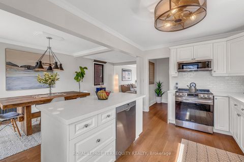 Photo 10 at 14 Eighth Street, New Toronto, Toronto