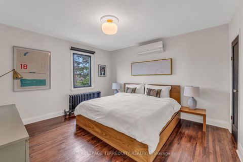 Photo 16 at 14 Eighth Street, New Toronto, Toronto