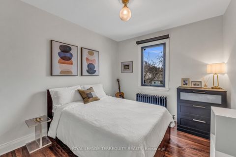 Photo 18 at 14 Eighth Street, New Toronto, Toronto