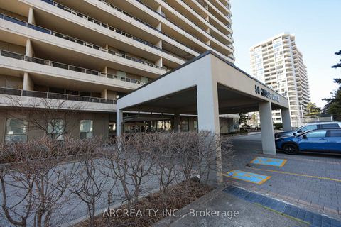 Photo 5 at 2401 - 50 Quebec Avenue, High Park North, Toronto