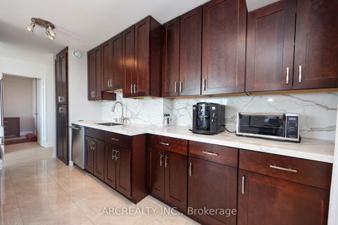 Photo 27 at 2401 - 50 Quebec Avenue, High Park North, Toronto