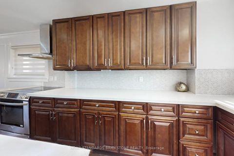 Photo 14 at 21 Pretoria Avenue, Danforth, Toronto