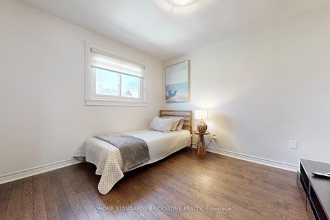 Photo 22 at 21 Pretoria Avenue, Danforth, Toronto