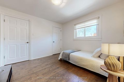 Photo 23 at 21 Pretoria Avenue, Danforth, Toronto