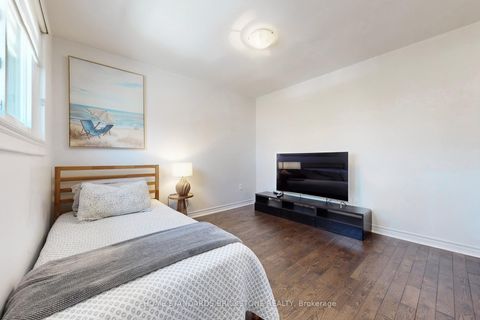 Photo 24 at 21 Pretoria Avenue, Danforth, Toronto