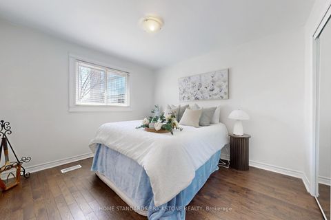 Photo 34 at 21 Pretoria Avenue, Danforth, Toronto