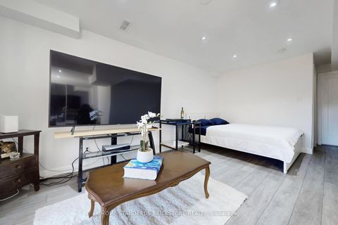 Photo 41 at 21 Pretoria Avenue, Danforth, Toronto