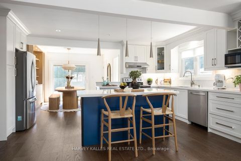 Photo 7 at 35 Manorglen Crescent, Malvern West, Toronto