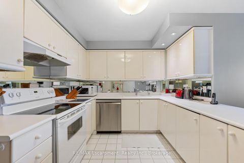 Photo 13 at 301 - 2287 Lake Shore Road W, Mimico, Toronto