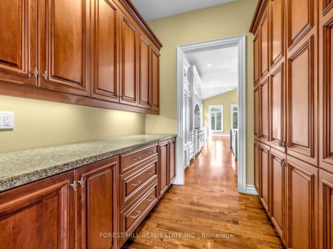 Photo 8 at 8 Colvestone Road, Windfields, Toronto