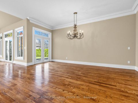 Photo 11 at 8 Colvestone Road, Windfields, Toronto