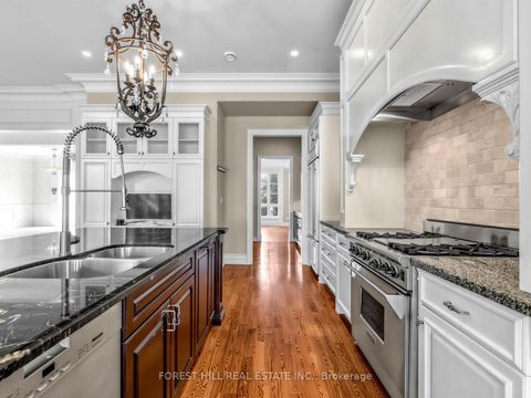 Photo 18 at 8 Colvestone Road, Windfields, Toronto