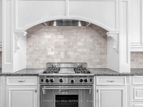 Photo 21 at 8 Colvestone Road, Windfields, Toronto