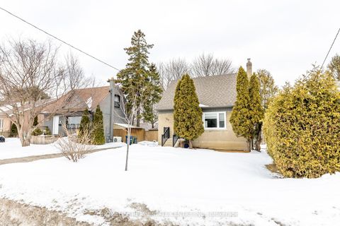 Photo 1 at 172 Calvington Drive, CFB, Toronto