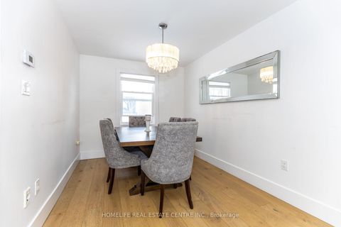 Photo 10 at 172 Calvington Drive, CFB, Toronto
