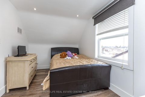Photo 26 at 172 Calvington Drive, CFB, Toronto