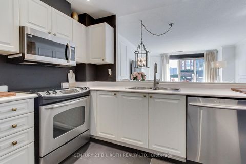 Photo 8 at LP915 - 18 Concorde Place, Don Mills, Toronto