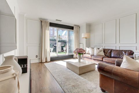Photo 13 at LP915 - 18 Concorde Place, Don Mills, Toronto