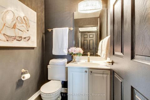 Photo 15 at LP915 - 18 Concorde Place, Don Mills, Toronto