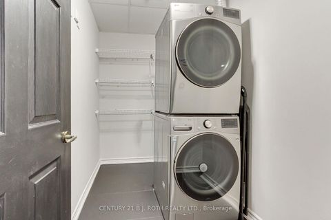 Photo 19 at LP915 - 18 Concorde Place, Don Mills, Toronto