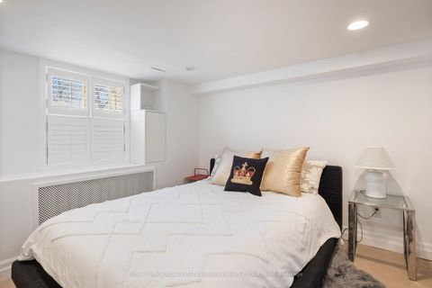 Photo 33 at 113 Inglewood Drive, Moore Park, Toronto