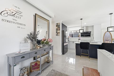 Photo 4 at 38 Bridesburg Drive, The Westway, Toronto