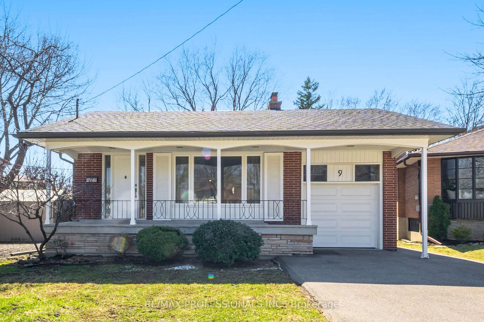 9 Halbadier Place, City Centre West, Toronto 