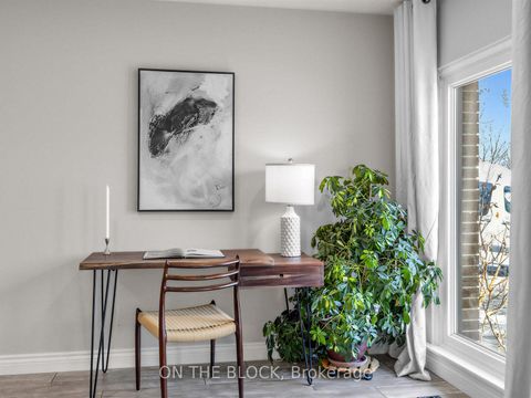 Photo 9 at 41 Eastlea Crescent, L'Amoreaux, Toronto