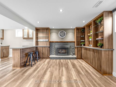 Photo 30 at 41 Eastlea Crescent, L'Amoreaux, Toronto