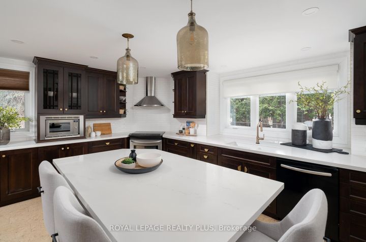 Photo 12 at 2184 Guthrie Lane, Lakeview, Mississauga