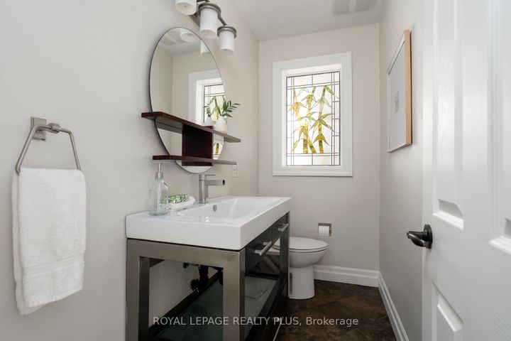 Photo 17 at 2184 Guthrie Lane, Lakeview, Mississauga