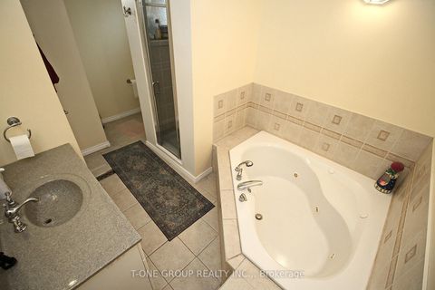 Photo 21 at 739 Pam Crescent, Leslie Valley, Newmarket