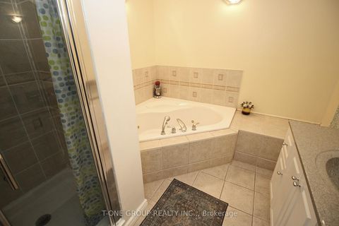 Photo 22 at 739 Pam Crescent, Leslie Valley, Newmarket